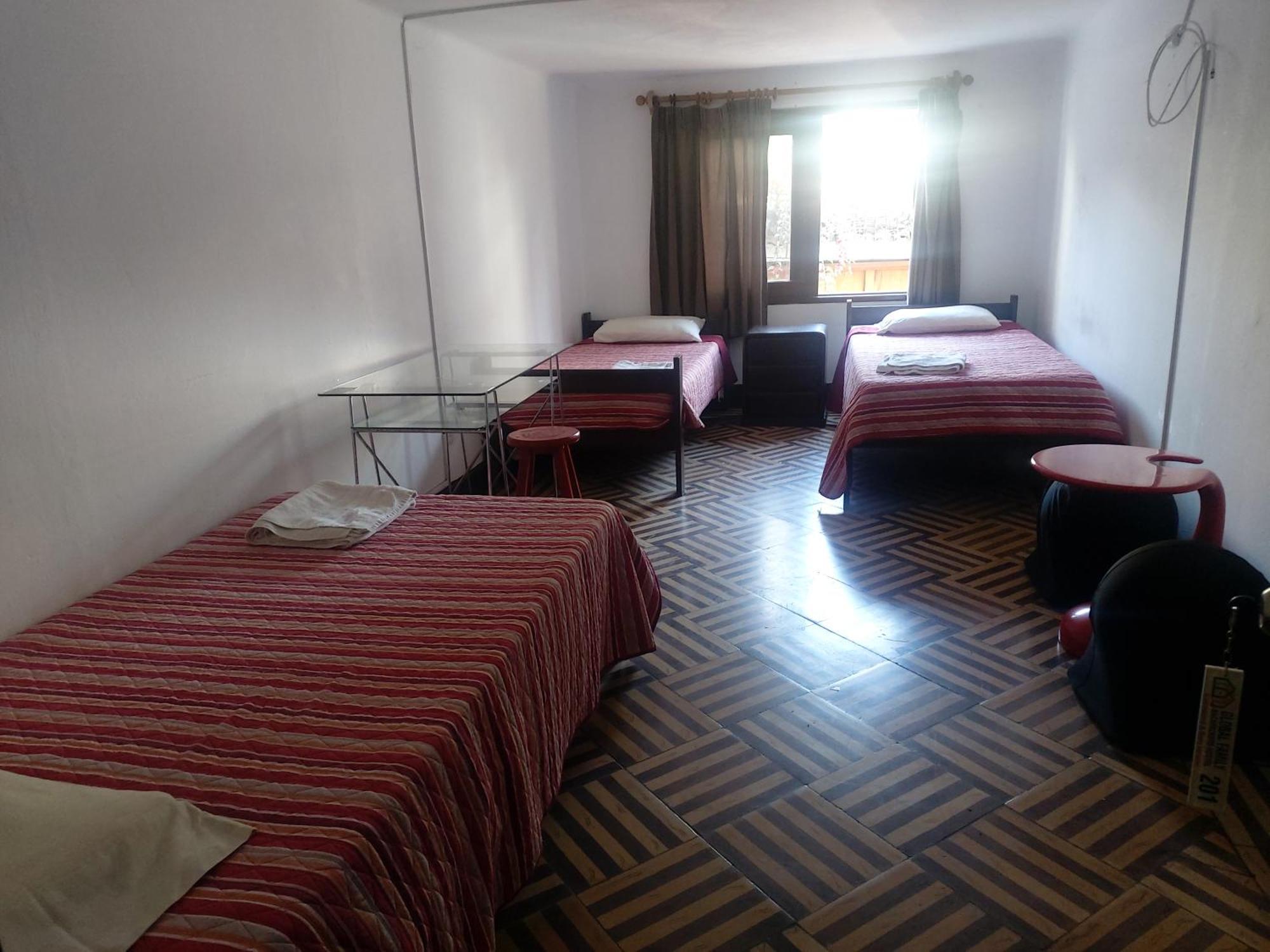 Global Family Backpackers Hostel Lima Extérieur photo